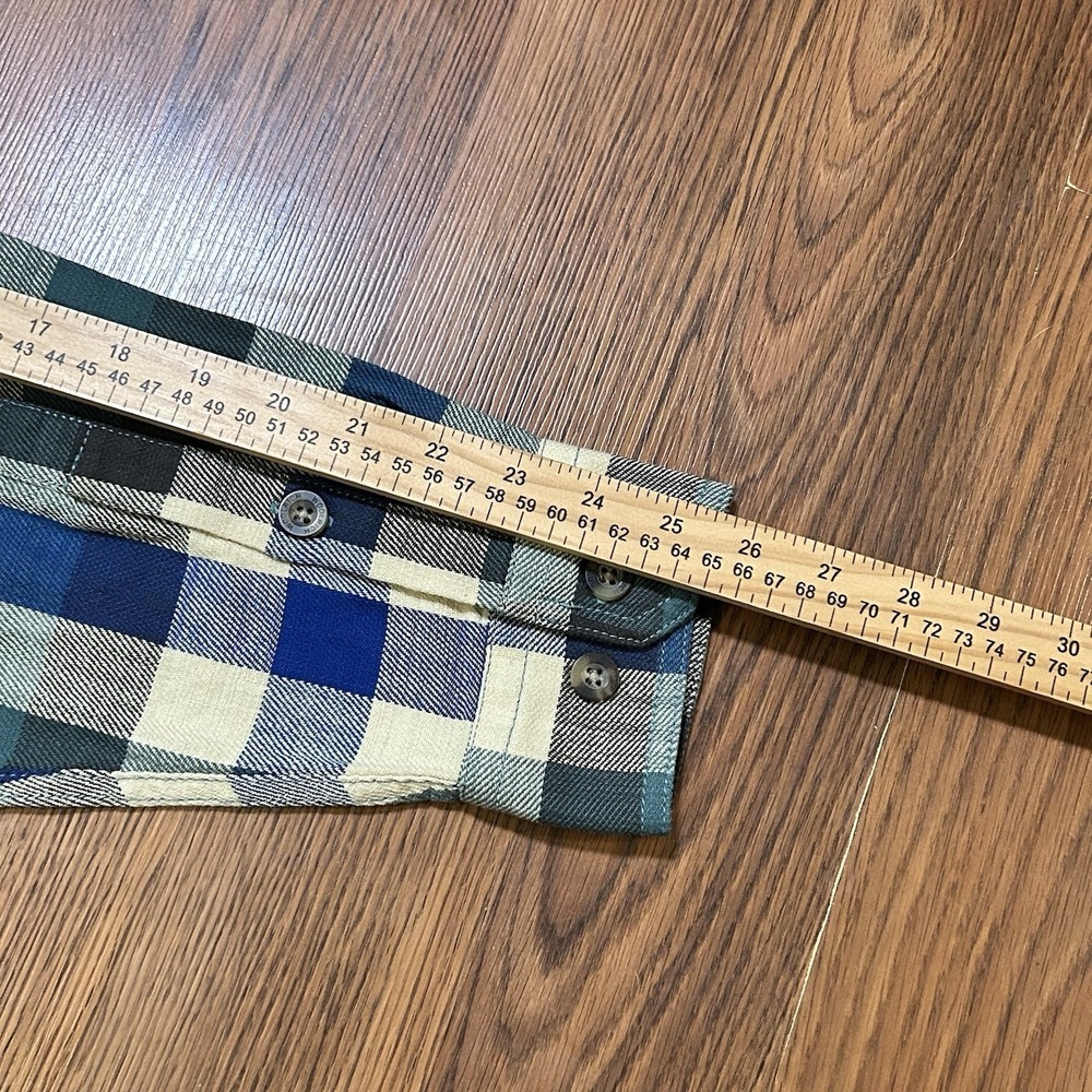 Woolrich Plaid Flannel Button Down Shirt Men's Large Green Outdoor Classic Heavy - Picture 11 of 11